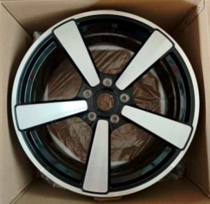 Кованые диски Ju-Tuning HJ0562 чёрный глянец R20–R21 5x130 на Porsche Cayenne, Panamera