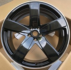 Кованые диски Ju-Tuning FG602 чёрный глянец R20–R21 5x112 на Porsche Cayenne, Panamera