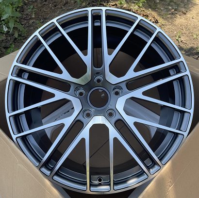 Кованые диски Ju-Tuning HJ0046 графит gunmetal R20–R21 5x112 / 5x130 на Porsche Cayenne, Panamera — фото 2