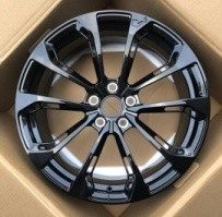 Кованые диски Ju-Tuning HJ0026 чёрный глянец R18 5x115 на Cadillac Escalade, Lincoln