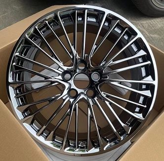 Кованые диски Ju-Tuning TX026 зеркальная полировка R18 5x120 на Cadillac Escalade, Lincoln