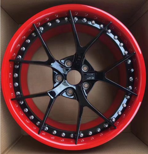 Кованые диски Ju-Tuning ZL1801 чёрный глянец красный R18 5x115 на Cadillac Escalade, Lincoln
