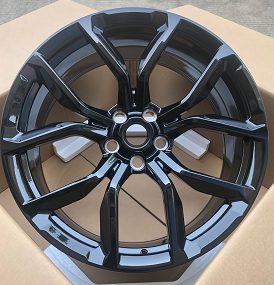 Кованые диски Ju-Tuning HJ0041 чёрный глянец R19–R22 5x120 / 5x108 на Range Rover, Defender