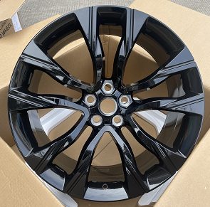 Кованые диски Ju-Tuning HJ0112 чёрный глянец R20–R22 5x120 на Range Rover, Defender