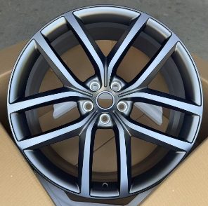 Кованые диски Ju-Tuning HJ0387 матовый графит R20–R22 5x108 / 5x120 на Range Rover, Defender