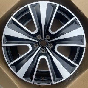 Кованые диски Ju-Tuning HJ0422 чёрный мат R22 5x120 на Range Rover, Defender