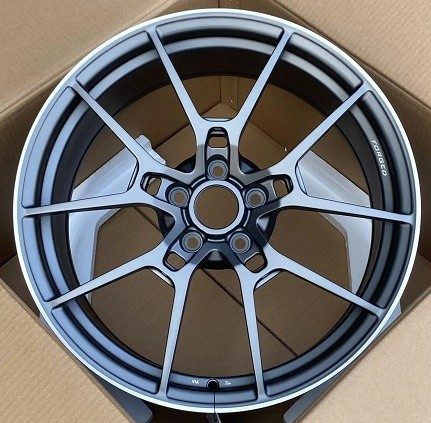 Кованые диски Ju-Tuning HJ0231 чёрный мат R18–R19 5x114.3 / 5x112 — фото 2