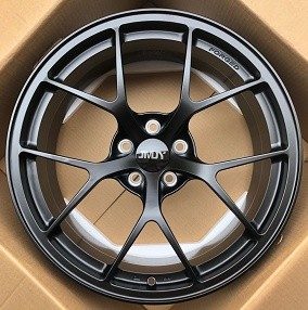 Кованые диски Ju-Tuning HJ0017 чёрный глянец R18–R20 5x108 / 5x112 / 5x120 / 5x114.3