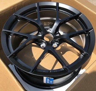 Кованые диски Ju-Tuning DS530 чёрный мат R18–R19 5x114.3 / 5x120 / 5x112