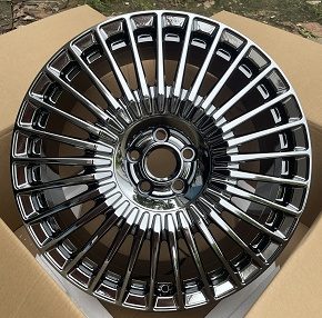 Кованые диски Ju-Tuning HJ0243 чёрный хром R17–R20 5x114.3 на Camry, RAV4, Lexus