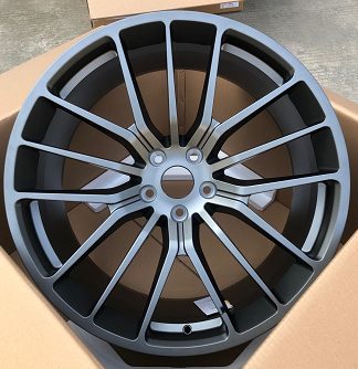 Кованые диски Ju-Tuning HJ0077 чёрный глянец R19–R21 5x114.3 на Maserati