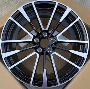 Кованые диски Ju-Tuning JX0235 чёрный глянец R20 5x114.3 на Maserati
