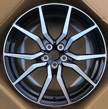 Кованые диски Ju-Tuning HJ0141 чёрный глянец R19–R20 5x108 на Jaguar, Volvo, Zeekr