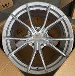 Кованые диски Ju-Tuning RGWC1041 серебристый R20 5x130 на Porsche Cayenne, Panamera