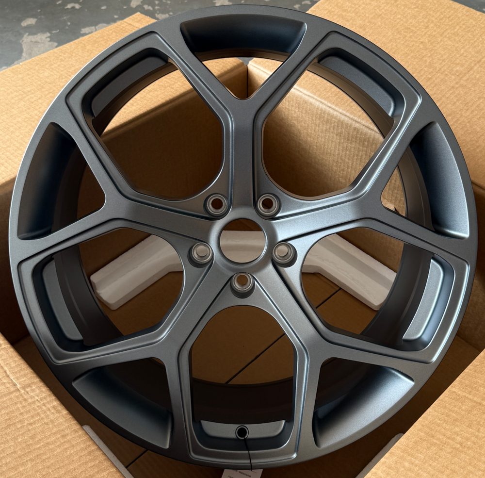 Кованые диски Ju-Tuning RGWC1104 матовый стальной серый R19 5x112 на Audi A4-A8/Q7, VW