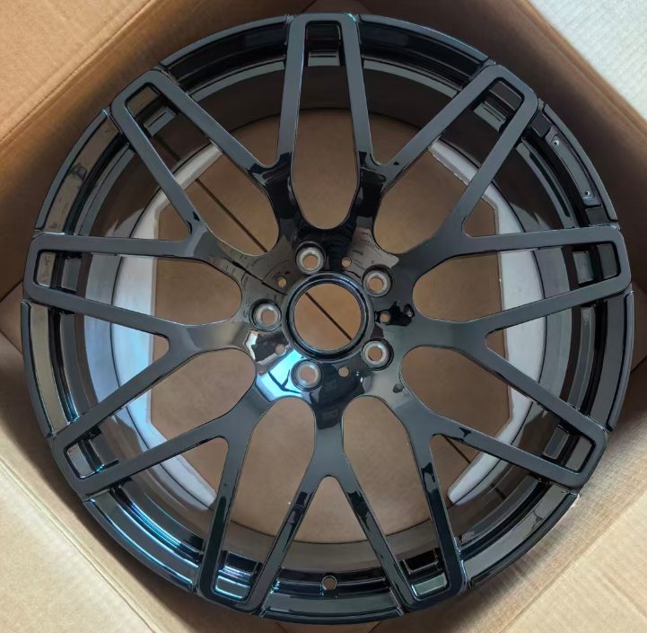 Кованые диски Ju-Tuning RGWC9138 чёрный глянец R22–R23 5x130 на Mercedes G-класс