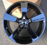 Кованые диски Ju-Tuning RGWZ0133 чёрный глянец R20 5x120 на Range Rover, Defender