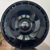Кованые диски Ju-Tuning RGW494 чёрный глянец R20 5x120 на Range Rover, Defender
