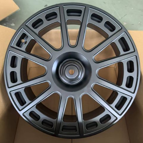 Кованые диски Ju-Tuning RGWA793 полуматовый чёрный R20 5x120 на Range Rover, Defender
