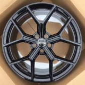 Кованые диски Ju-Tuning RGW06451829 чёрный глянец R20 5x120 на Range Rover, Defender