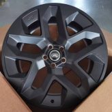 Кованые диски Ju-Tuning RGWC1618 чёрный мат R22 5x120 на Range Rover, Defender