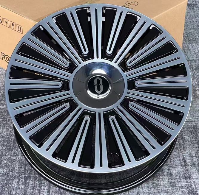 Кованые диски Ju-Tuning RGWC498 чёрный глянец R20 5x120 на AITO, Li Auto, Xiaomi, Zeekr