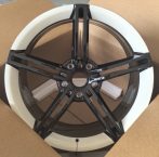 Кованые диски Ju-Tuning RGWA2247 чёрный глянец R19 5x114.3 на AITO, Li Auto, Xiaomi, Zeekr