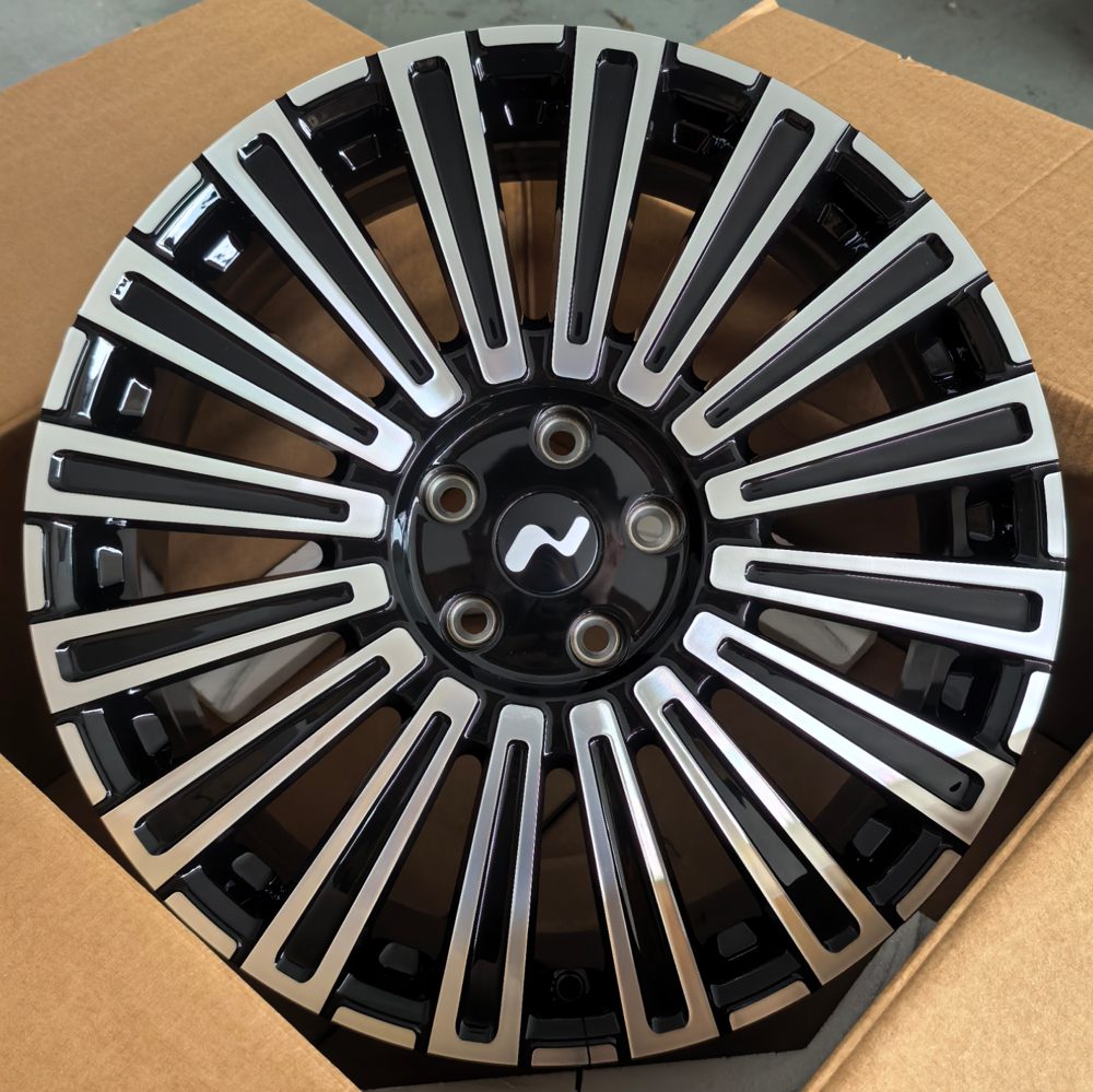 Кованые диски Ju-Tuning RGWC1515 чёрный глянец R20 5x120 на Tesla S/X, NIO, Hongqi