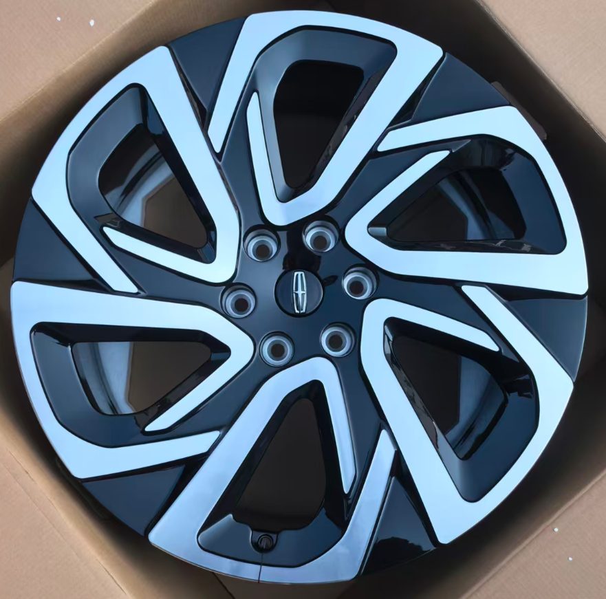 Кованые диски Ju-Tuning RGWA2213 чёрный глянец R22 6x135 на Cadillac Escalade, Lincoln