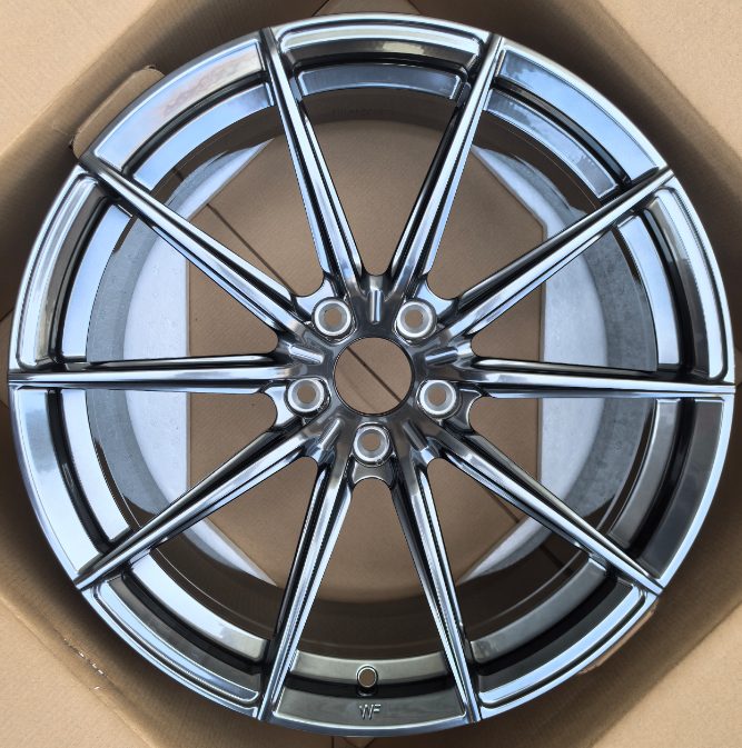 Кованые диски Ju-Tuning RGWA253935 чёрный глянец повышенного блеска R19 5x112