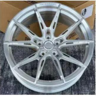 Кованые диски Ju-Tuning RL9133 глянцевый серебристый R19 5x112