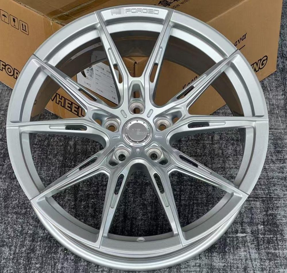 Кованые диски Ju-Tuning BRL8810 матовое светлое золото R20 5x112